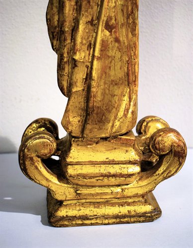 "Vierge à l'Enfant "  Sculpture en bois sculpté et doré